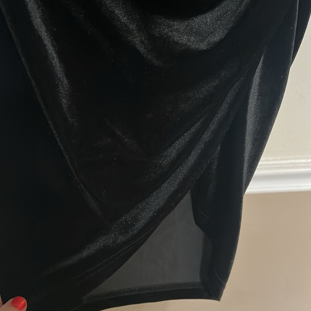GUBERRY Solid Black Plush Velour Cross Front Mermaid Midi Dress, Sz XL, GUC. - Picture 7 of 9
